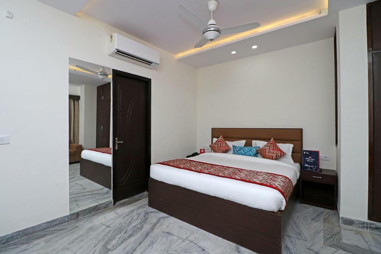 Hotel Sar Kamla Dham Skd Vrindavan Fully Vaccinated Staff Exterior photo